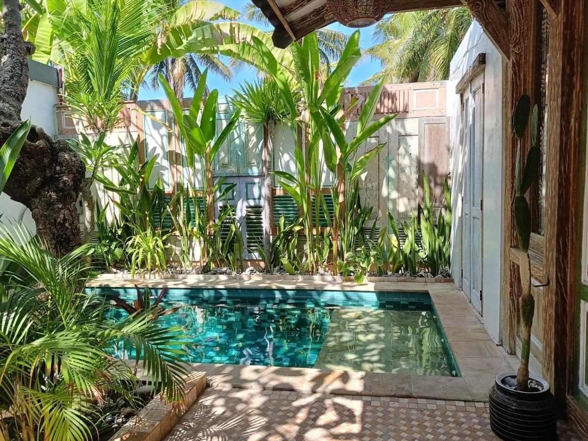 Jawa House Private Villas Gili Trawangan Exterior photo